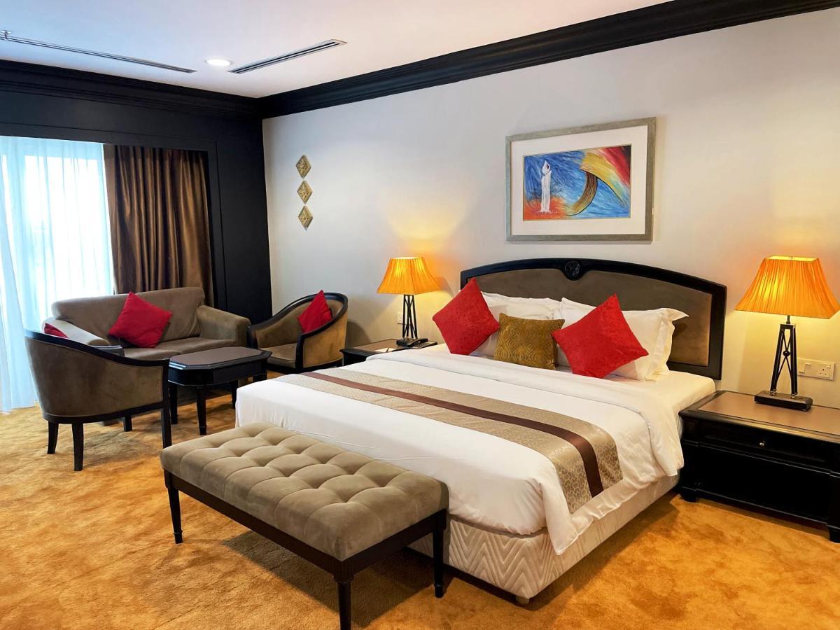 Grand Darul Makmur Hotel Kuantan Extérieur photo
