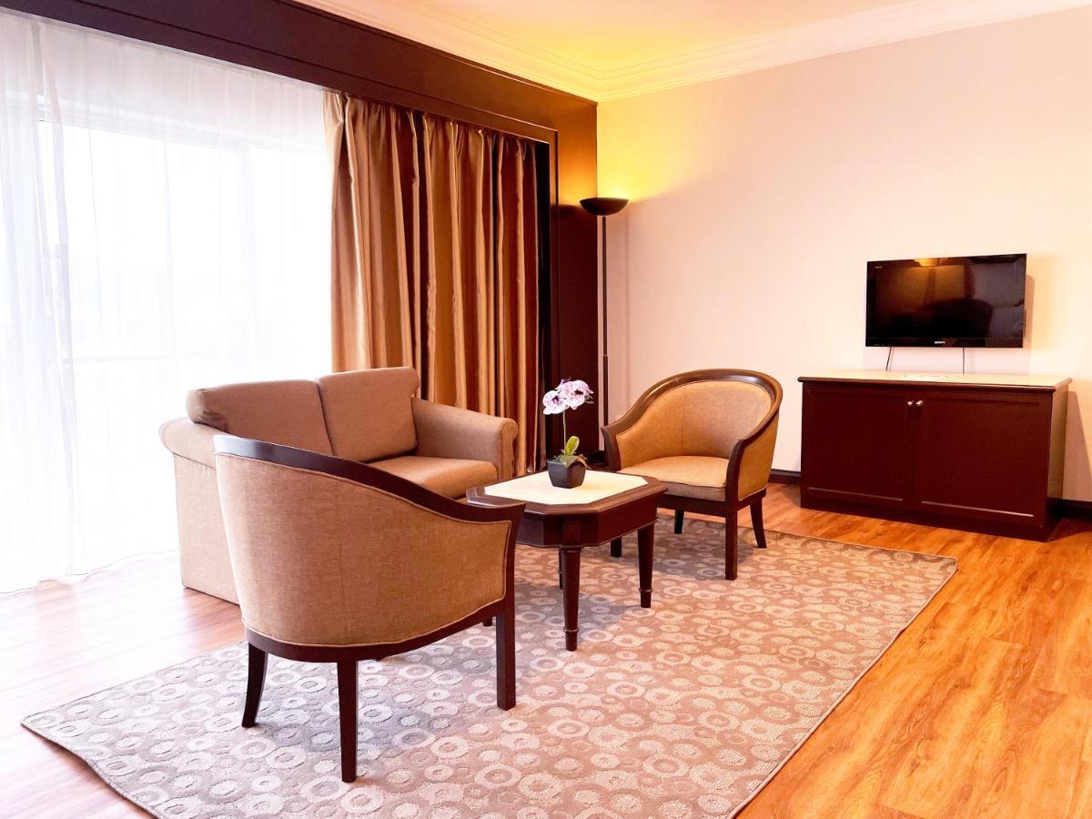Grand Darul Makmur Hotel Kuantan Extérieur photo