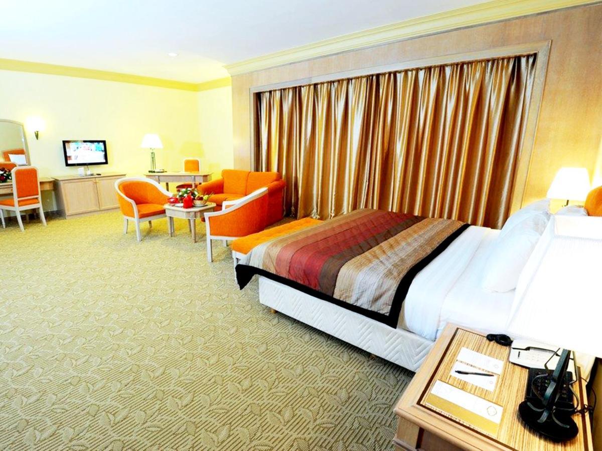 Grand Darul Makmur Hotel Kuantan Extérieur photo