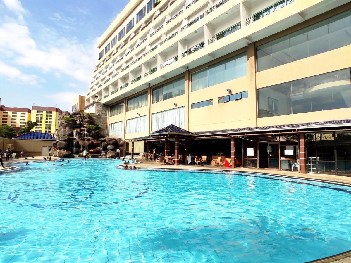Grand Darul Makmur Hotel Kuantan Extérieur photo