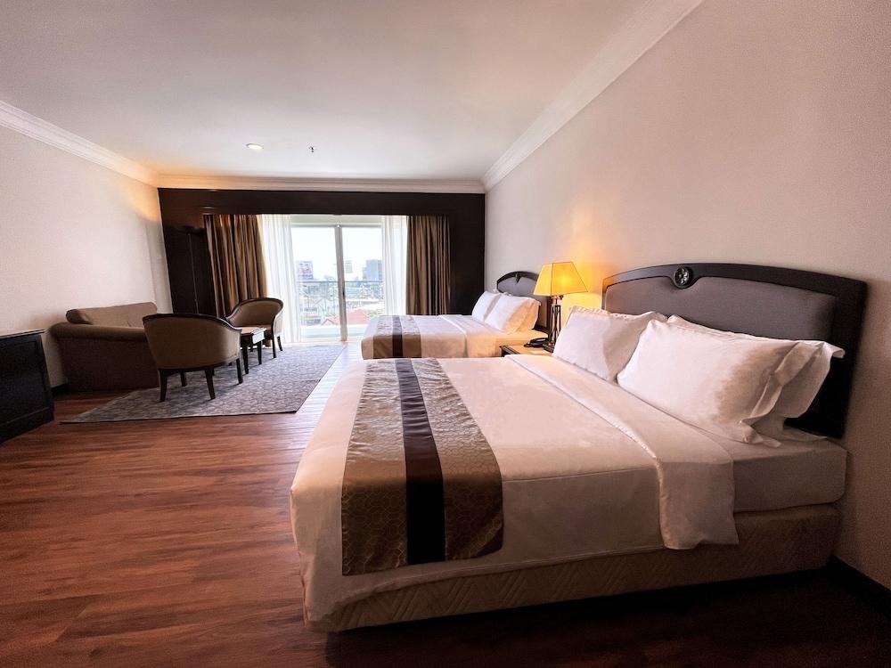 Grand Darul Makmur Hotel Kuantan Extérieur photo