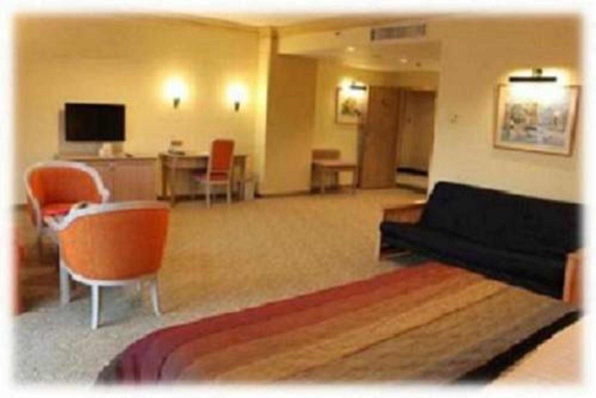 Grand Darul Makmur Hotel Kuantan Extérieur photo