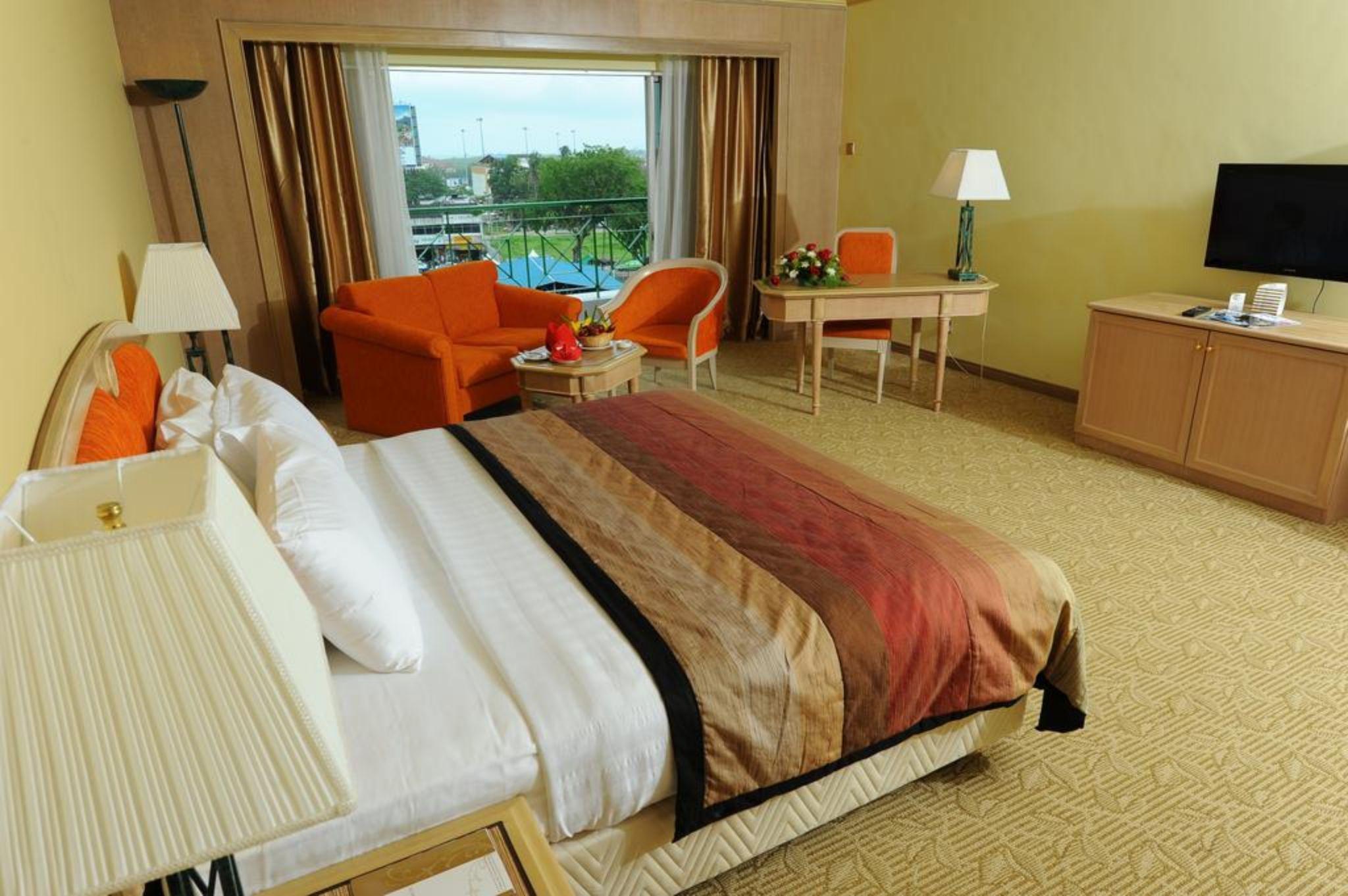 Grand Darul Makmur Hotel Kuantan Extérieur photo