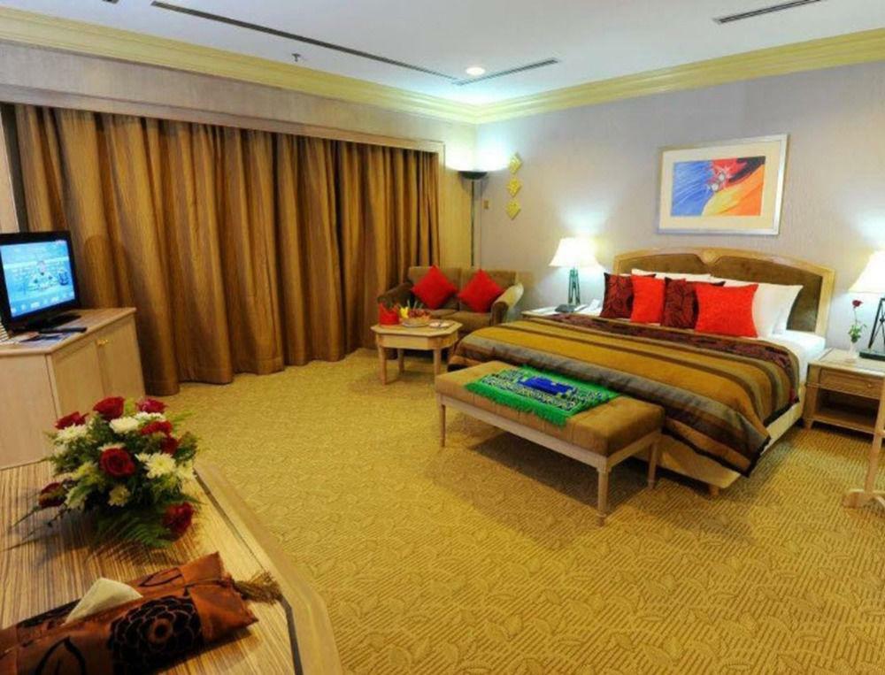 Grand Darul Makmur Hotel Kuantan Extérieur photo